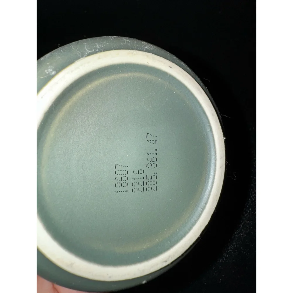 IKEA GLASBJÖRK Candle cedar vanilla In Ceramic Jar Green 45 hr Winter New